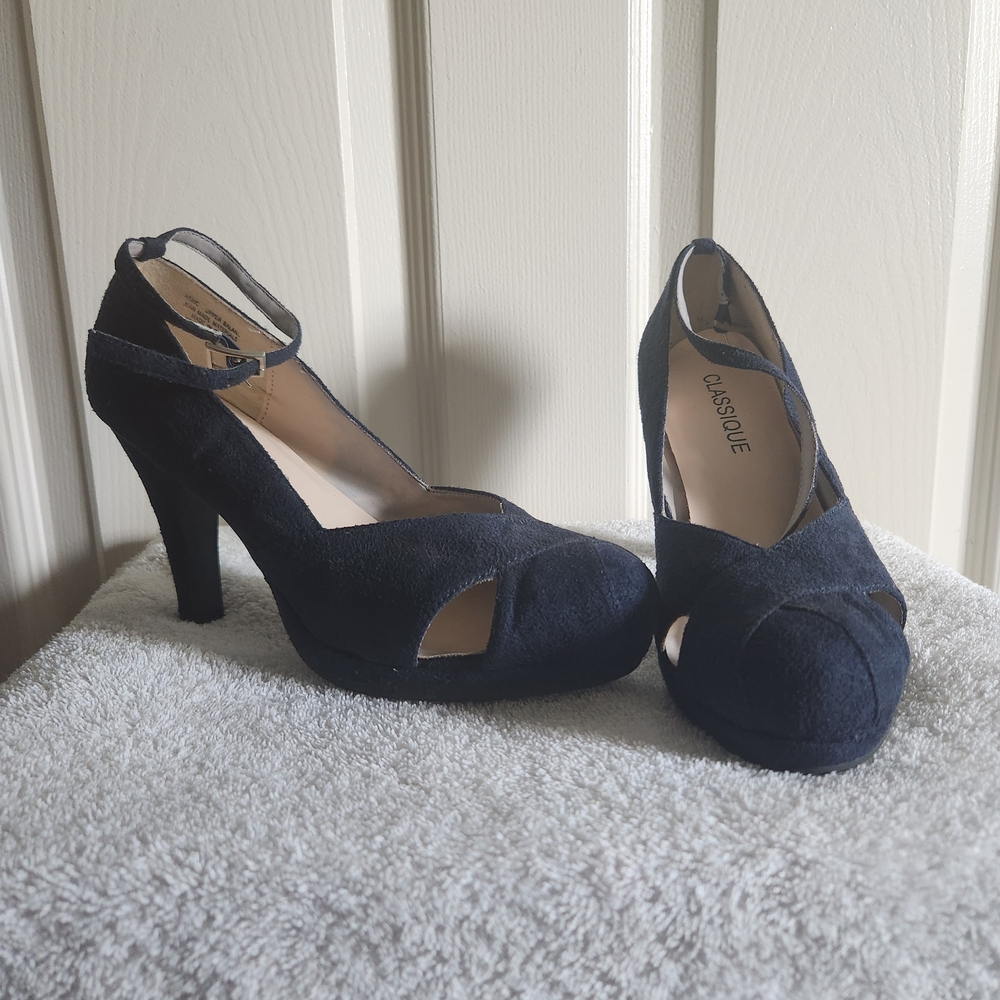 Women's Blue Heels